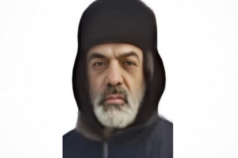52-летний мужчина в черно-белой рубашке пропал в Новосибирске. Фото: ПСО "ЛизаАлерт НСО".