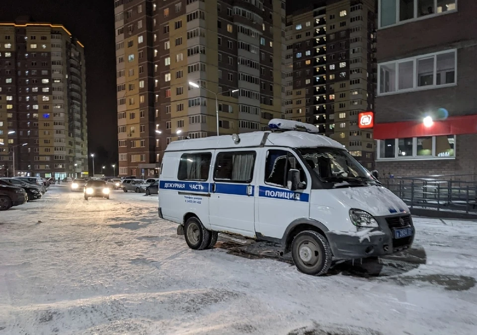 Полиция Югры задержала дебошира, угрожавшего убить возлюбленную лопатой.