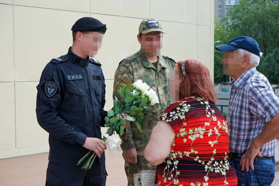 Мужчину и женщину, тонущих в Уржинском озере, спасли два кинолога.