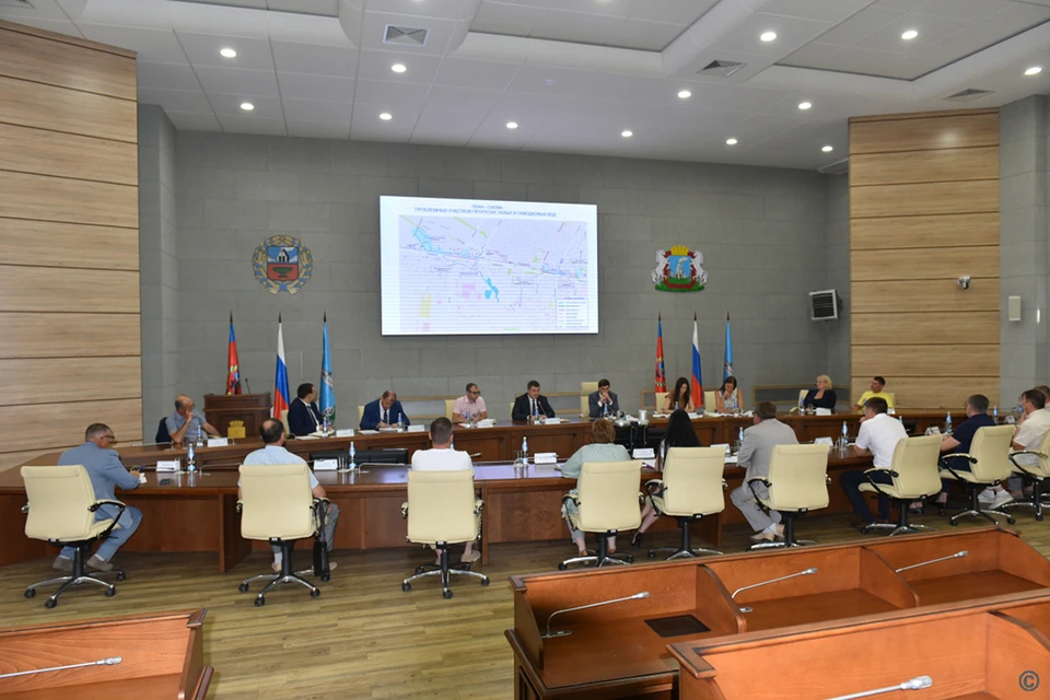 Совещание по проблемам паводка для Индустриального района