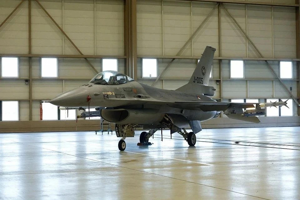 El Periodico: западные F-16 не изменят ситуацию на поле боя в пользу Украины