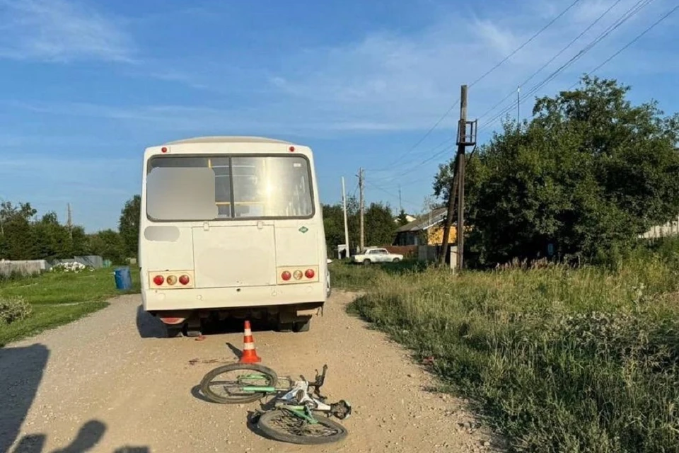 Под Новосибирском водитель автобуса насмерть сбил 7-летнего мальчика. Фото: Госавтоинспекция НСО.