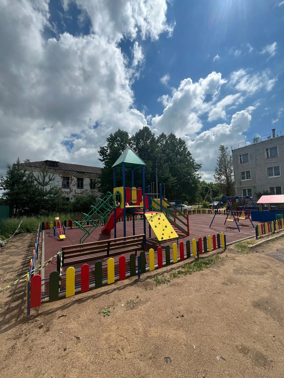 41 детскую площадку установят в 27 районах Смоленской области Фото: Министерство архитектуры и строительства СО