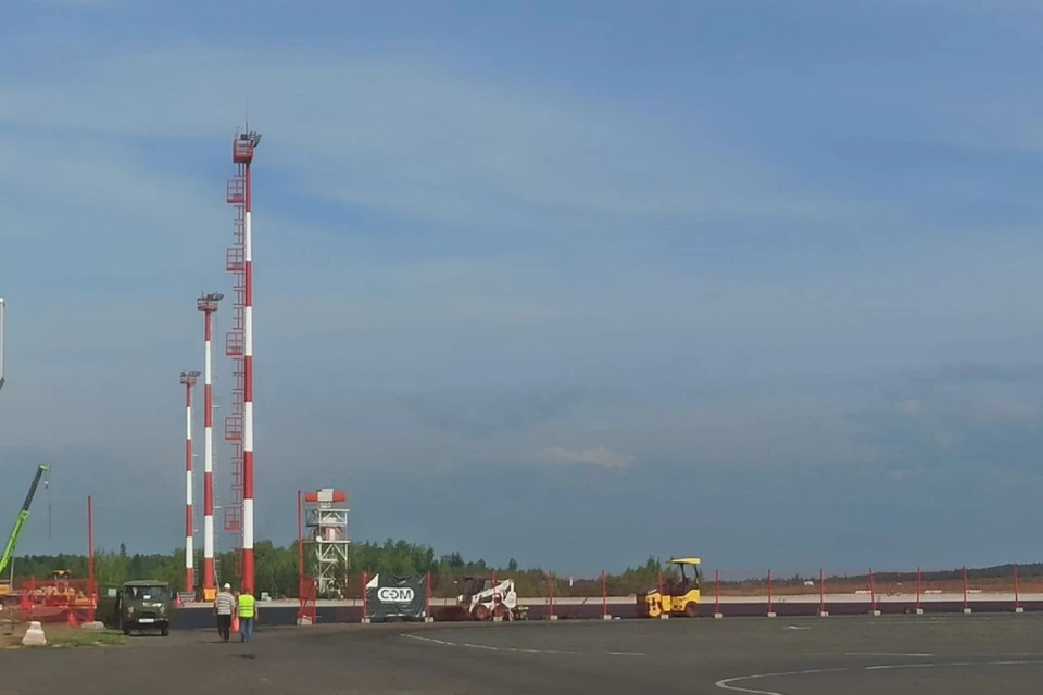 На перроне также появилась разметка и колонки для обслуживания лайнеров. Фото: пресс-служба аэропорта Братск.