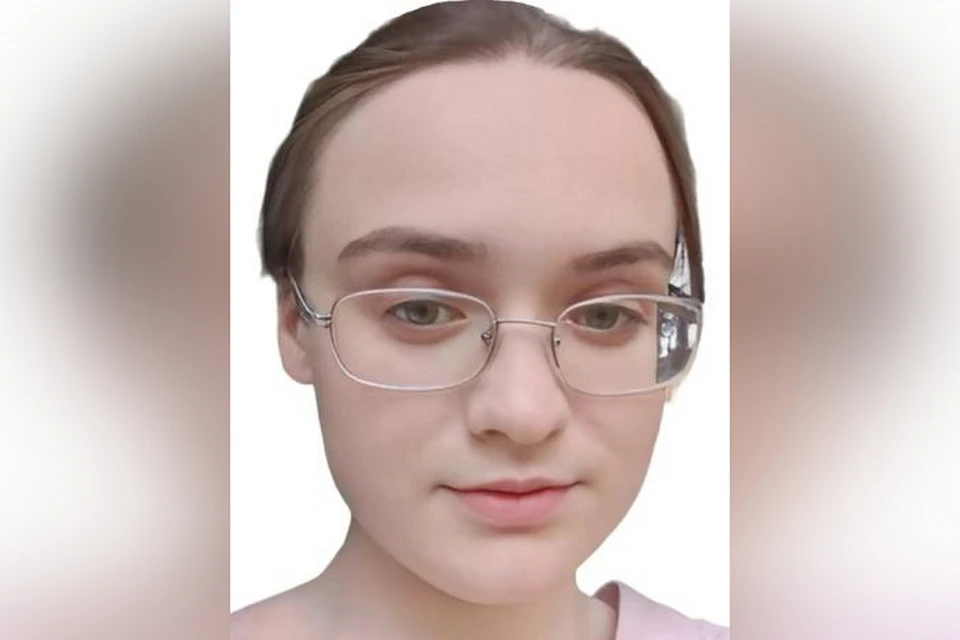Поиски пропавшей 19-летней девушки начались в Петербурге. Фото: «ЛизаАлерт»