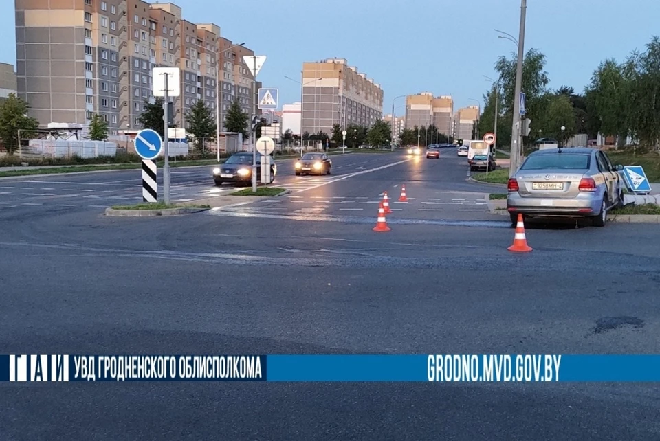 В Гродно машина такси с шестью пассажирами снесла бетонный столб. Фото: официальная группа ГАИ УВД Гродненского облисполкома ВКонтакте