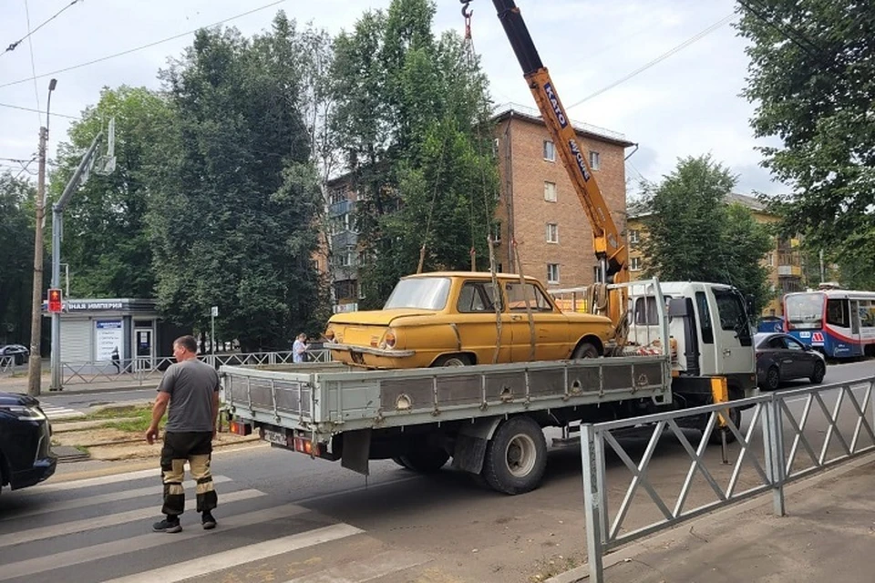 "Запорожец" убрали с улицы Чкалова. ФОТО: страница Любови Сергеевой ВКонтакте