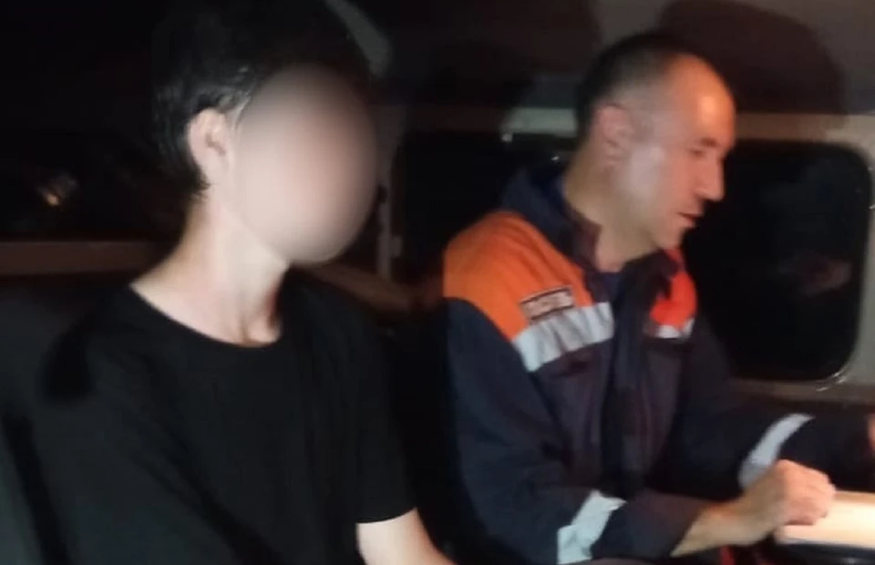 В Красноярском крае 15-летний парень упал в реку с 7-метровой высоты