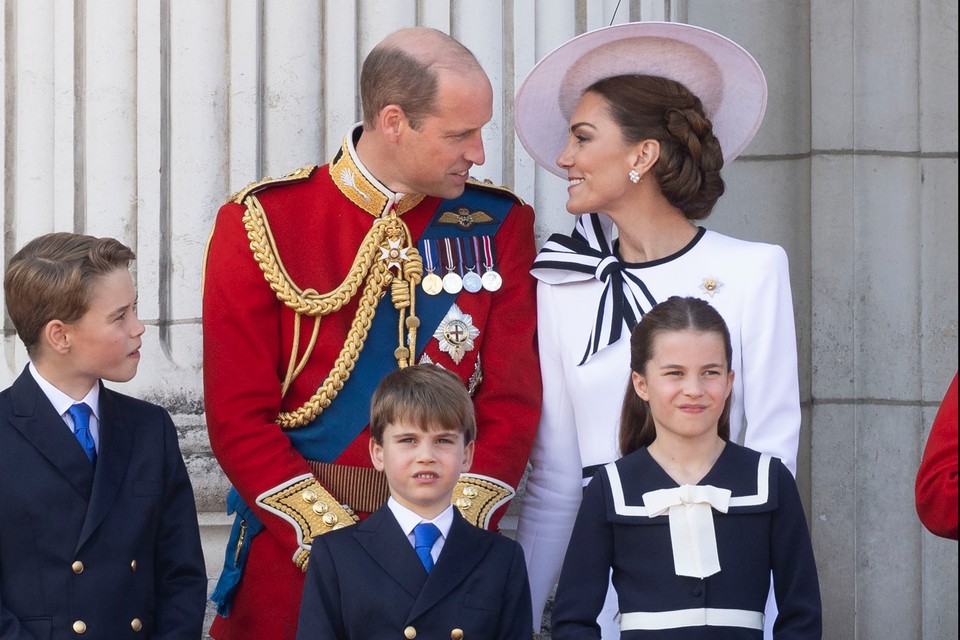 Принц Уильям не смог устоять: Кейт Миддлтон вернула возлюбленного благодаря пикантному костюму