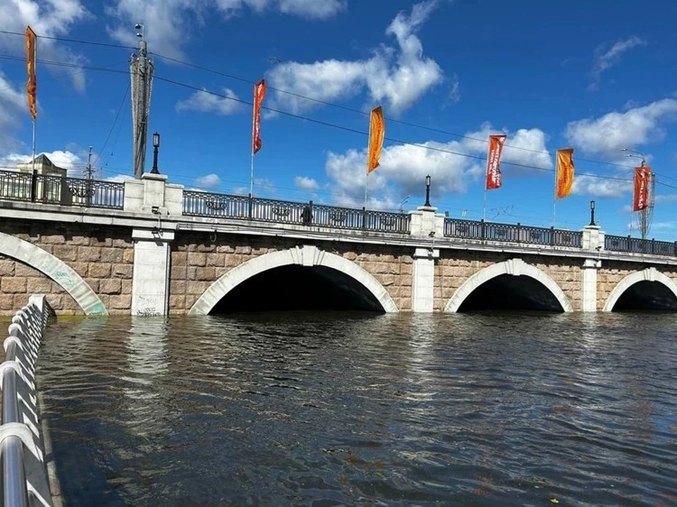 В реке Миасс за последние дни повысился уровень воды