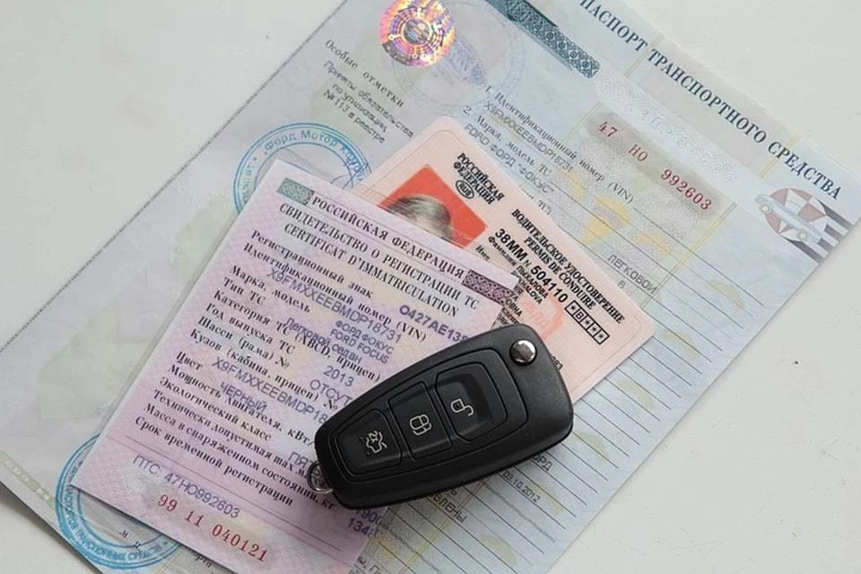 Госдума приняла закон о возврате изъятых водительских прав участникам СВО