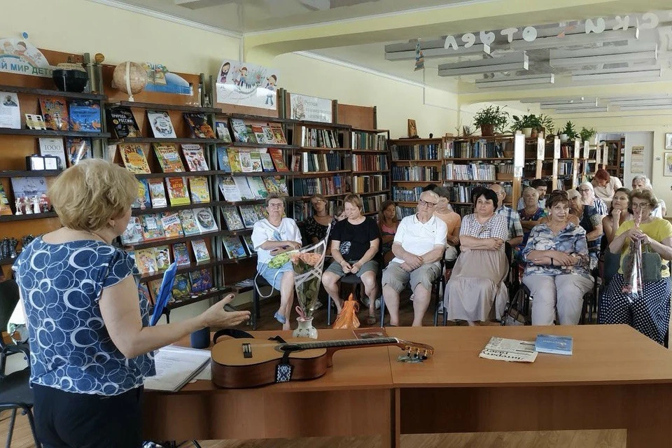 Презентация прошла в дружеской, почти семейной атмосфере.