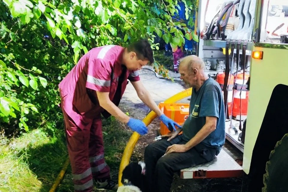 Пожар в жилом доме на частном дворе произошел в Старобельске на улице Муранова. Фото - МЧС ЛНР