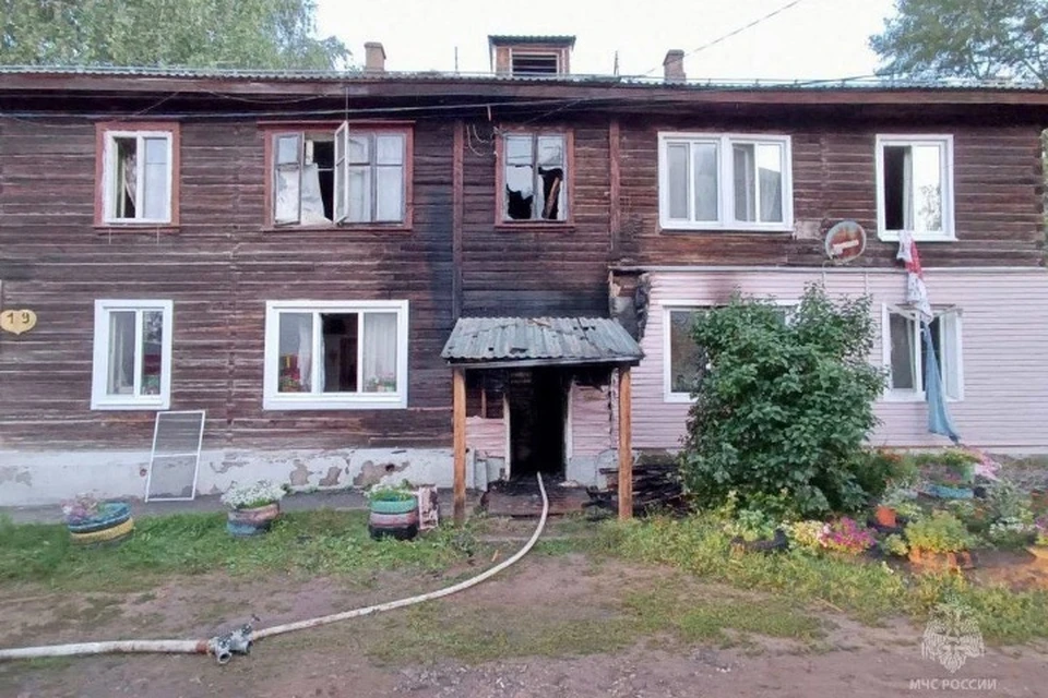 Причина возгорания не уточняется. Фото: МЧС Удмуртии