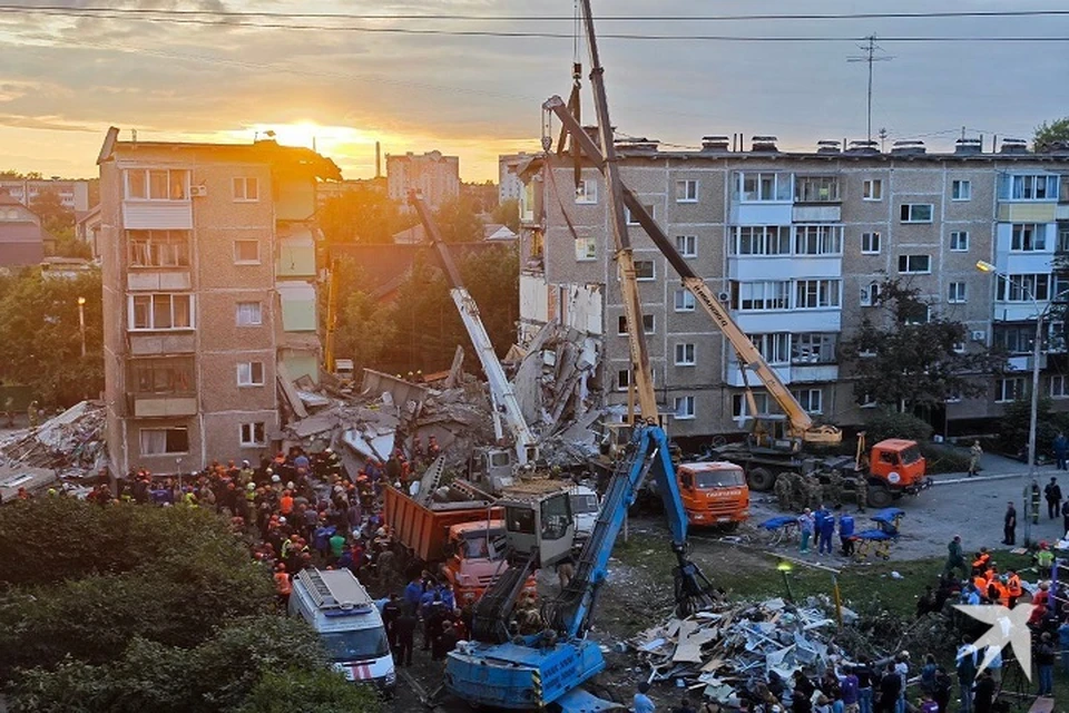 Неизвестные мужчины в камуфляже незадолго до ЧП находились рядом с пятиэтажкой и постукивали трубы