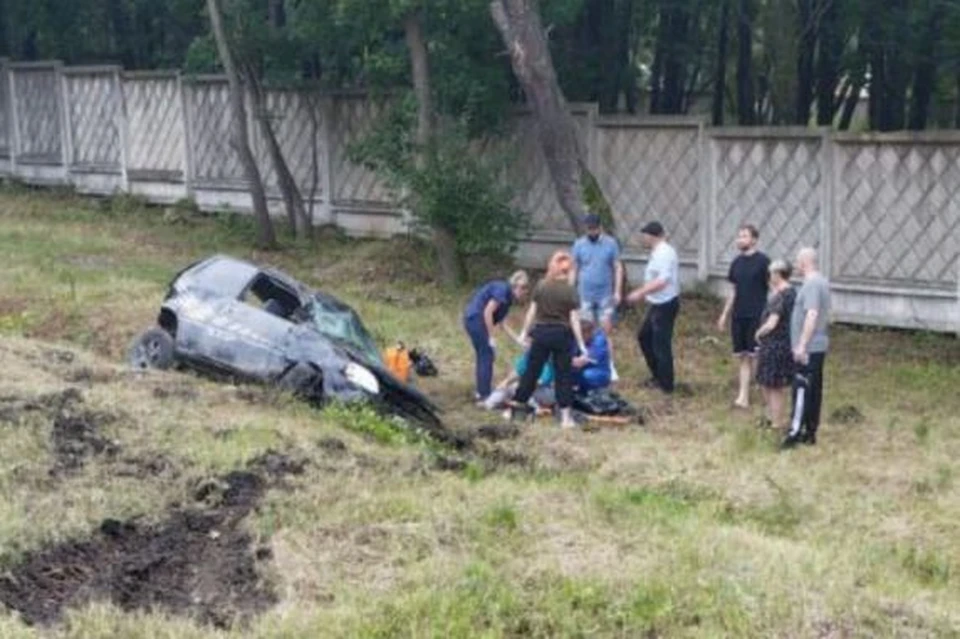 Экипажу понадобилась срочная помощь медиков. Фото: Telegram/lszv_neo.