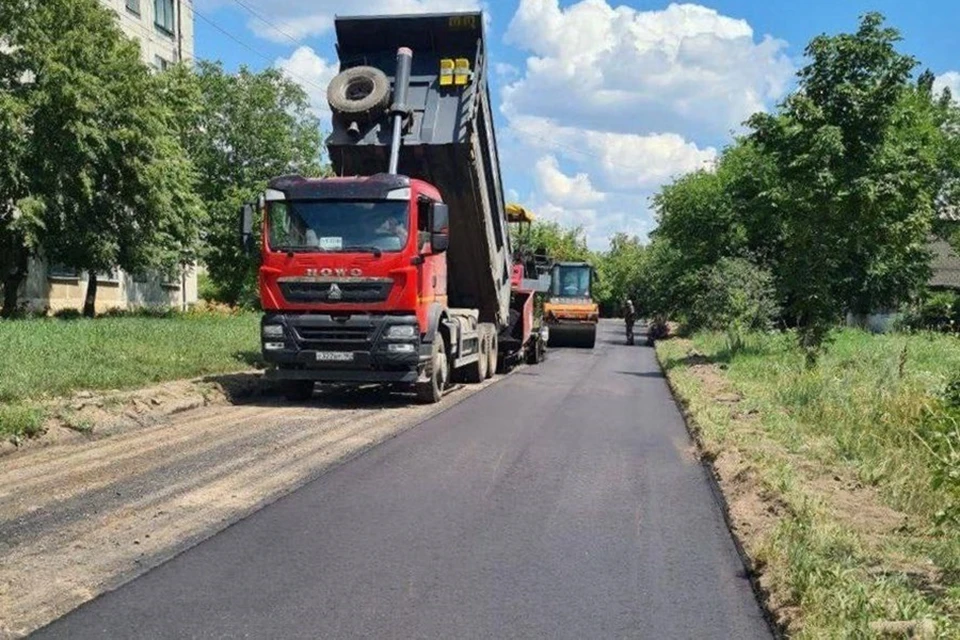 В 2025 году Бурятия планирует восстановить 17 участков дорог в Старобешево ДНР. Фото: Минтранс ДНР