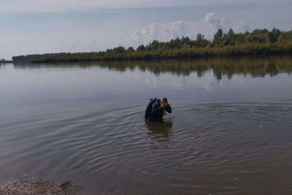 В поисках пропавшего в Бирске ребенка участвуют водолазы из госкомитета Башкирии по ЧС и МЧС. Фото: МЧС по РБ
