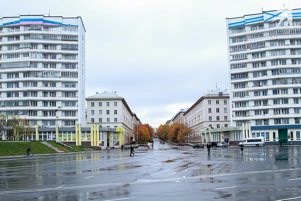 Суд признал цепочку сделок по отчуждению квартиры недействительной и вернул жилье законному владельцу.