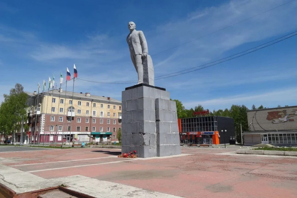 Памятник Ленину планируют перенести в другое место. Фото: сервис "Яндекс.Карты"