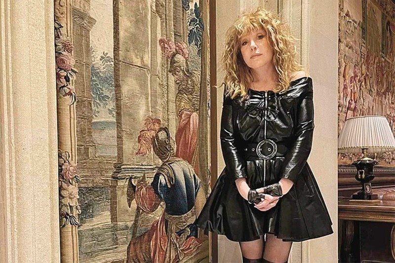 Xitoy porno aktrisa va sobiq kurashchi. Yalangoch Amanda Bynes porno