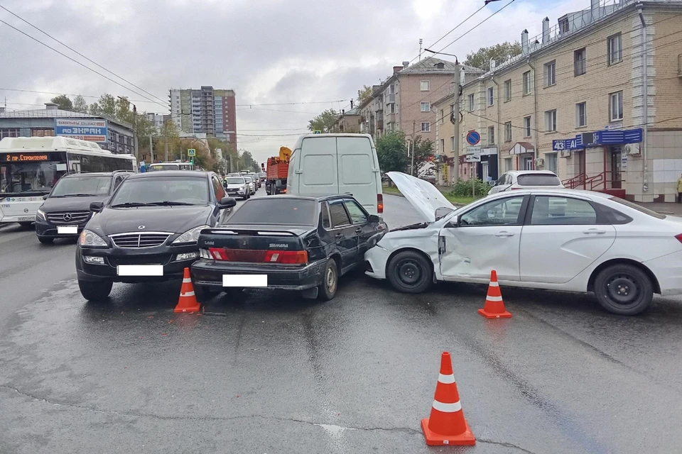 Авария случилась днем 19 сентября. Фото: ГИБДД Кировской области