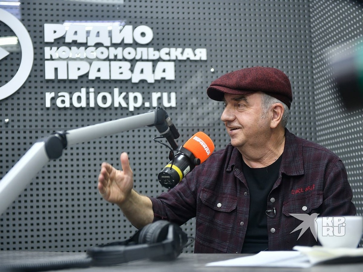 Для шутки