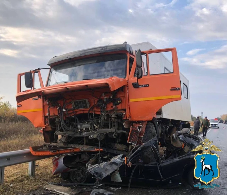 Водитель легковушки погиб на месте. Фото: ГУ МВД России по региону