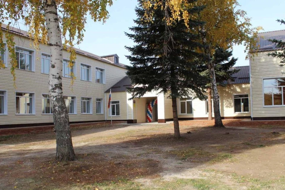 Ранее надзорное ведомство обнаружило в образовательном учреждении значительные дефекты крыши, полов и стен здания. Фото: прокуратура Оренбургской области