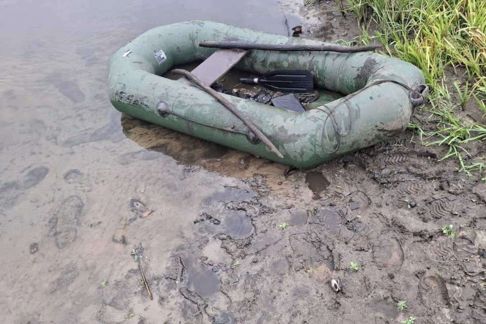 Рыбак провел сутки на воде, заблудившись в устье реки в Петриковском районе. Фото: ОСВОД.