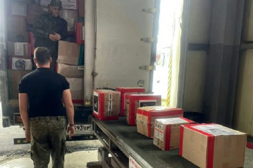 В Сахалинской области продолжают сбор помощи для участников СВО и мирных жителей Донбасса. Фото: Администрация Шахтерска