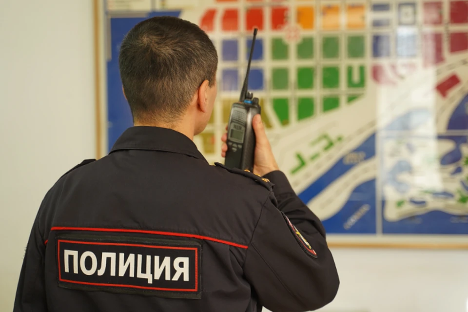 Ребенка ищут волонтеры и полиция.