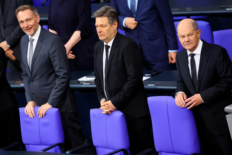 Правительство Германии закупит стулья по цене выше средней зарплаты в стране