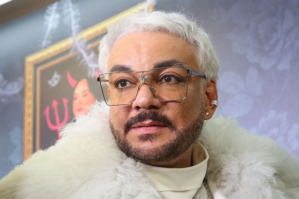 Филипп Киркоров обратился к родителям в день годовщины их свадьбы