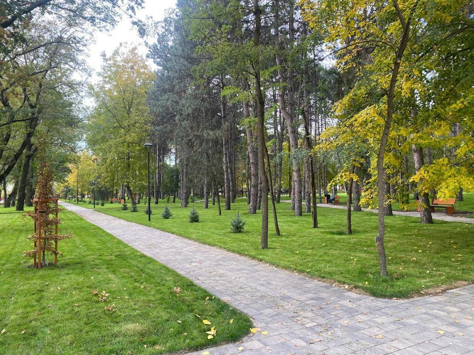 Сквер в поселке Колосистом. Фото: пресс-службы администрации Краснодарского края.