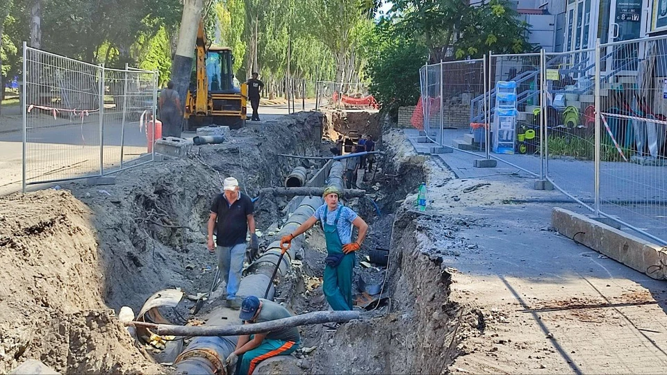 В ЛНР специалисты «Луганскводы» ремонтируют водопроводные сети и объекты водоснабжения в ряде населенных пунктов.