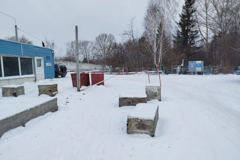 На дороге к кладбищу в Новосибирске закрыли сквозной проезд для грузовиков. Фото: мэрия Новосибирска