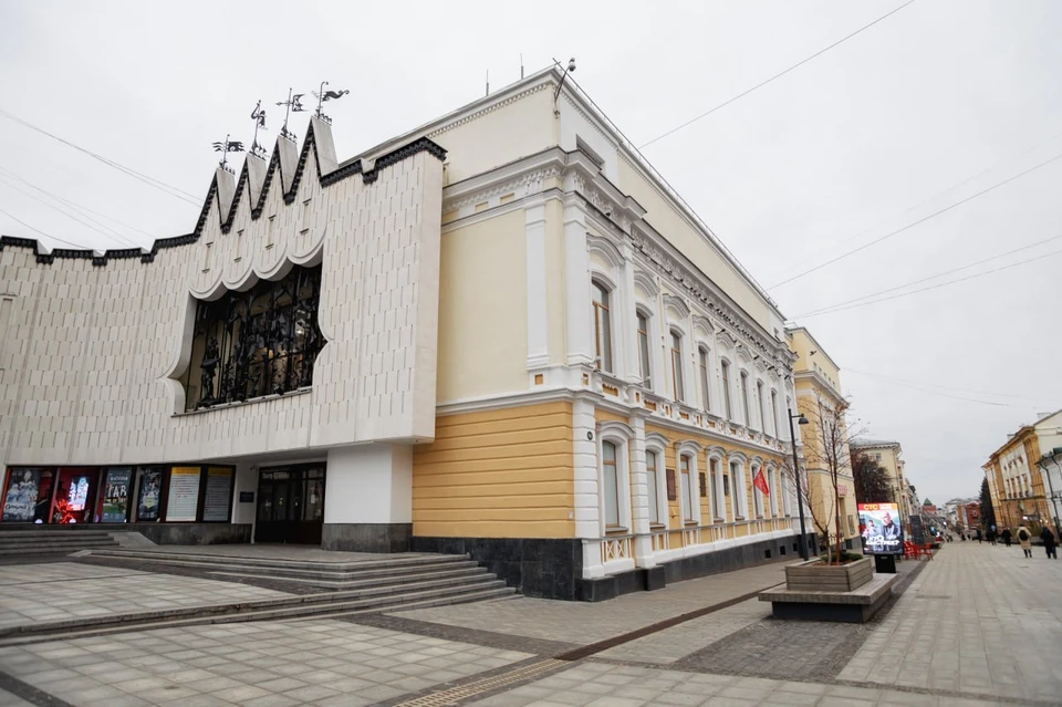 Большая сцена открылась после ремонта в театре кукол Нижнего Новгорода.