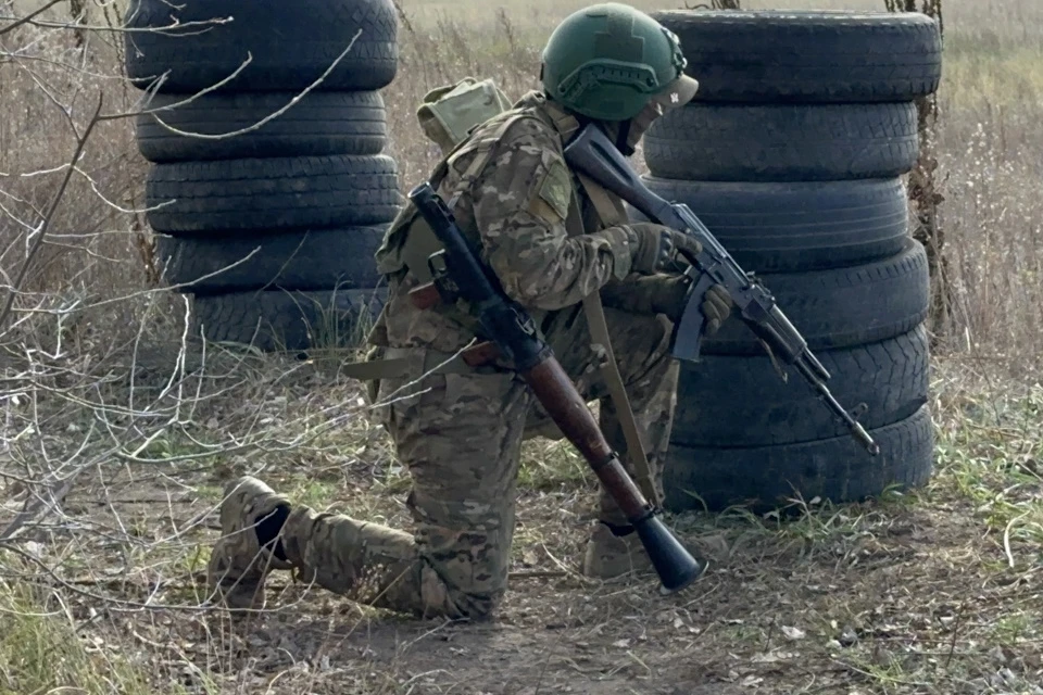 Российские военные надежно защищают свои рубежи