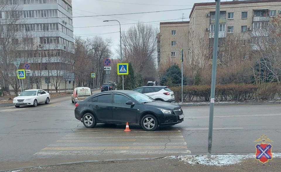 Водитель сбил женщину.