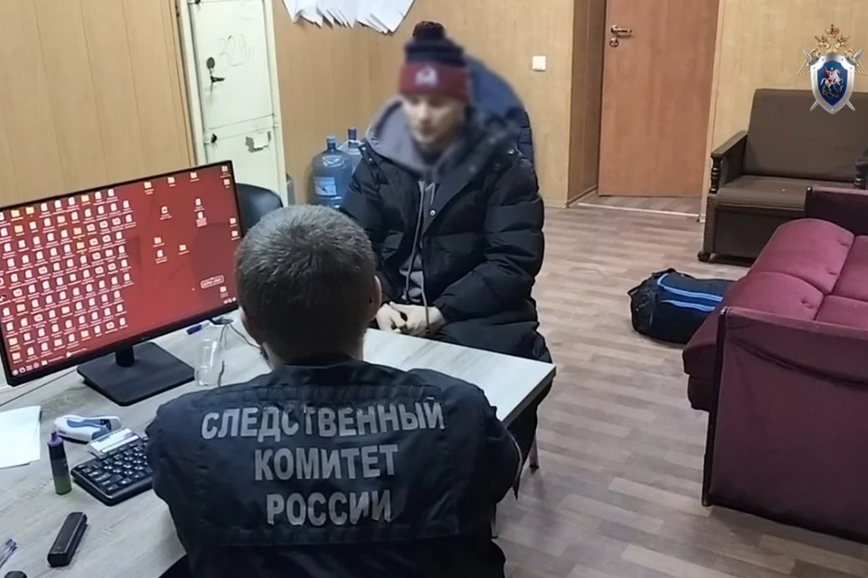 Петербуржца будут судить за поджог автомобильных покрышек у двери квартиры. Фото: ГСУ СК России по Петербургу
