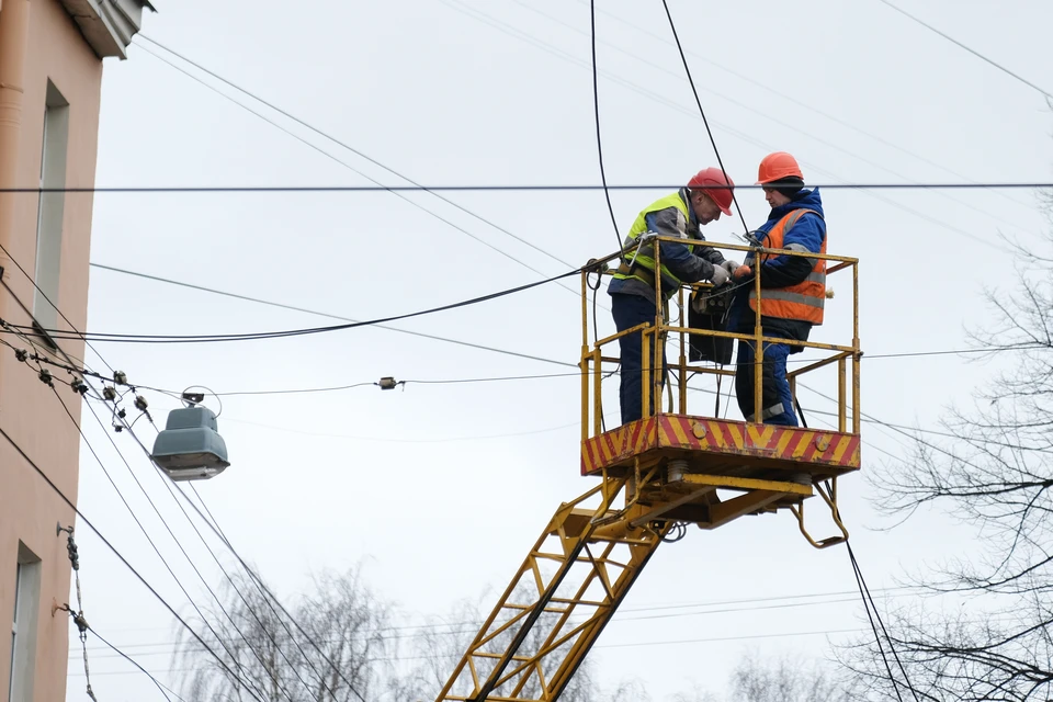 Энергоснабжение большей части потребителей уже восстановили