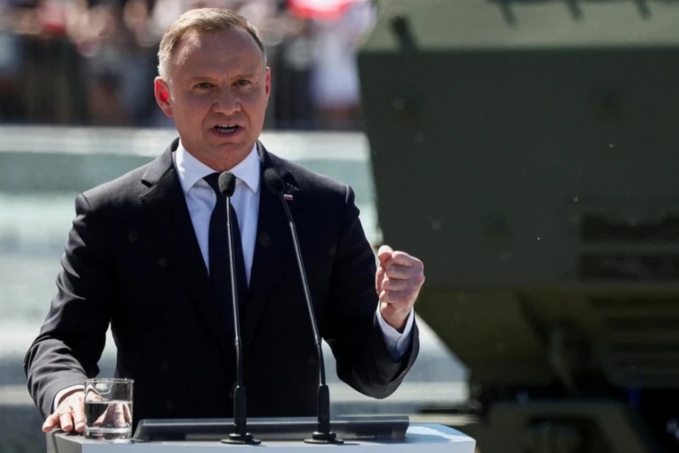 Президент Польши Дуда назвал отправку военных на Украину темой для разговора