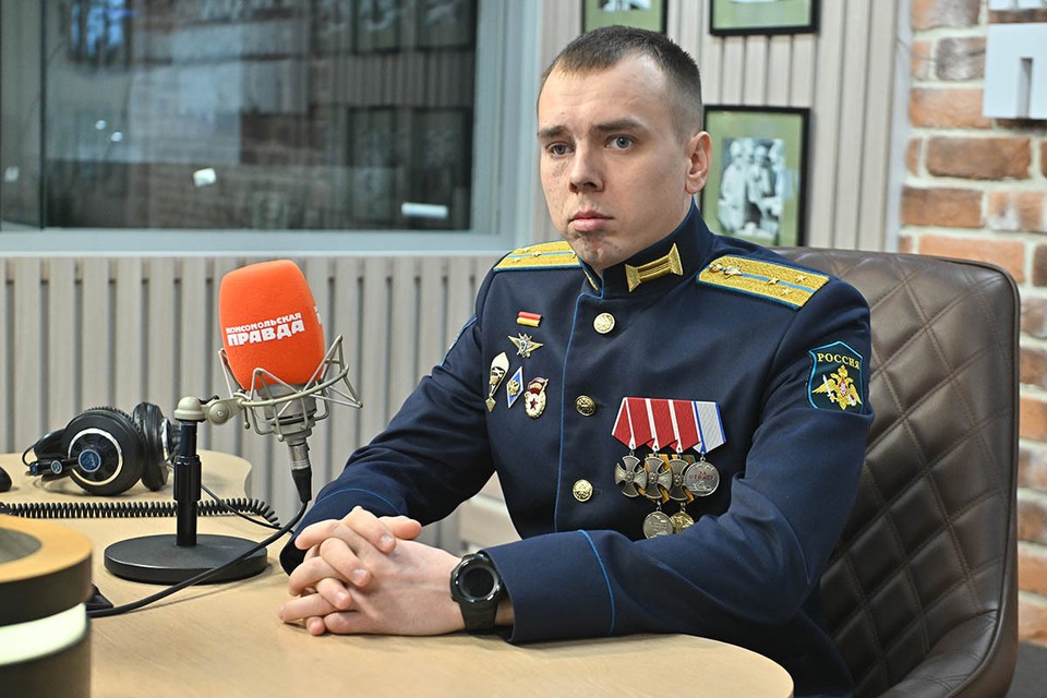 Выжил чудом и вернулся к жене и сыну: Гвардейский офицер после тяжелейшего ранения остался в армии
