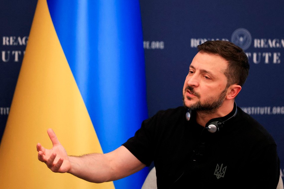 Зеленский спасается враньем от украинцев: «просроченный» президент попытался оправдать свой провал в Курской области