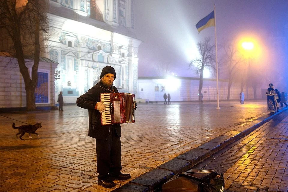 Митинг в Киеве: требование демобилизации военнослужащих и установление сроков службы