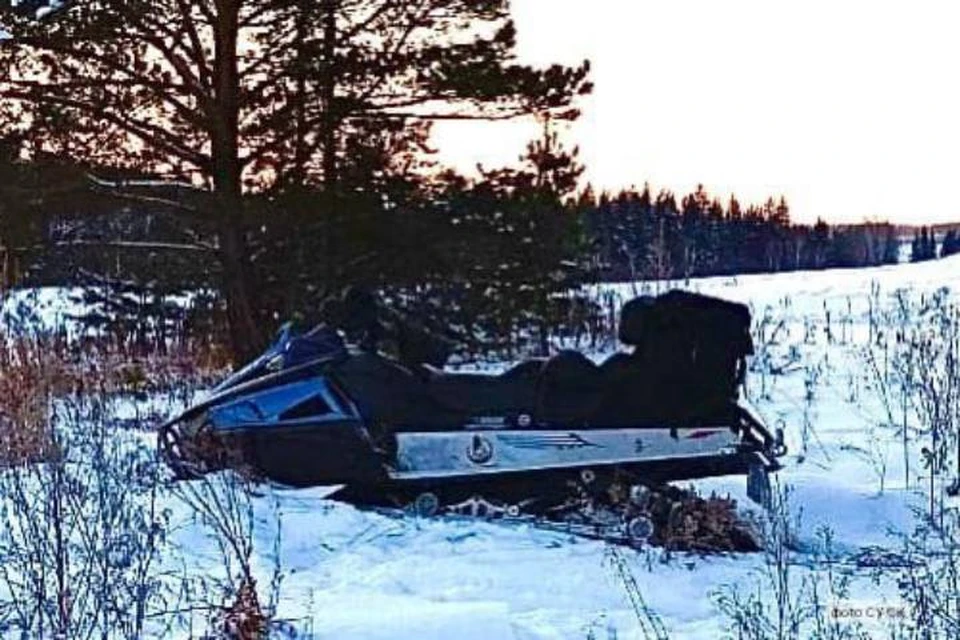 11-летний школьник погиб упав со снегохода в Заларинском районе.