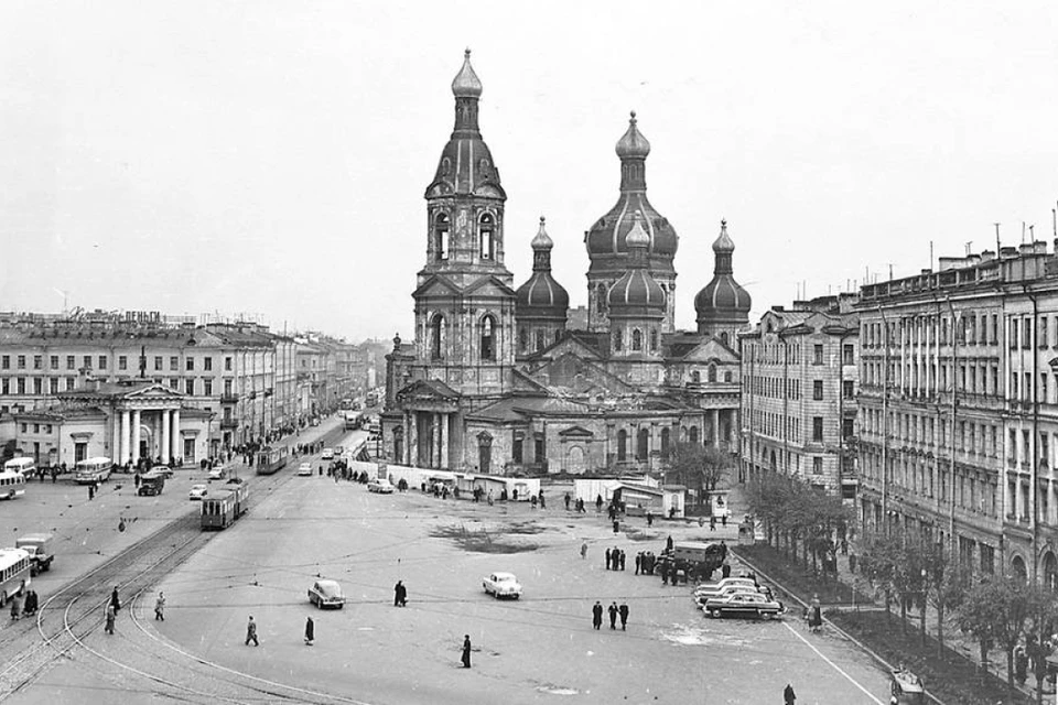 Храм взорвали во время антирелигиозной кампании. Фото: «SOS СПб СНОС».