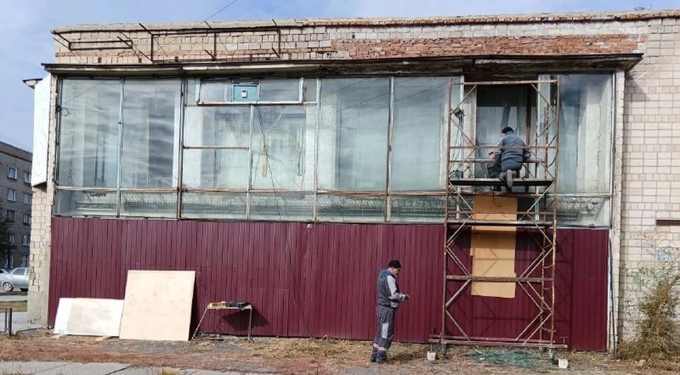 ТЦ-должника под Новосибирском обязали привести здание в порядок. Фото: ГУФССП по Новосибирской области