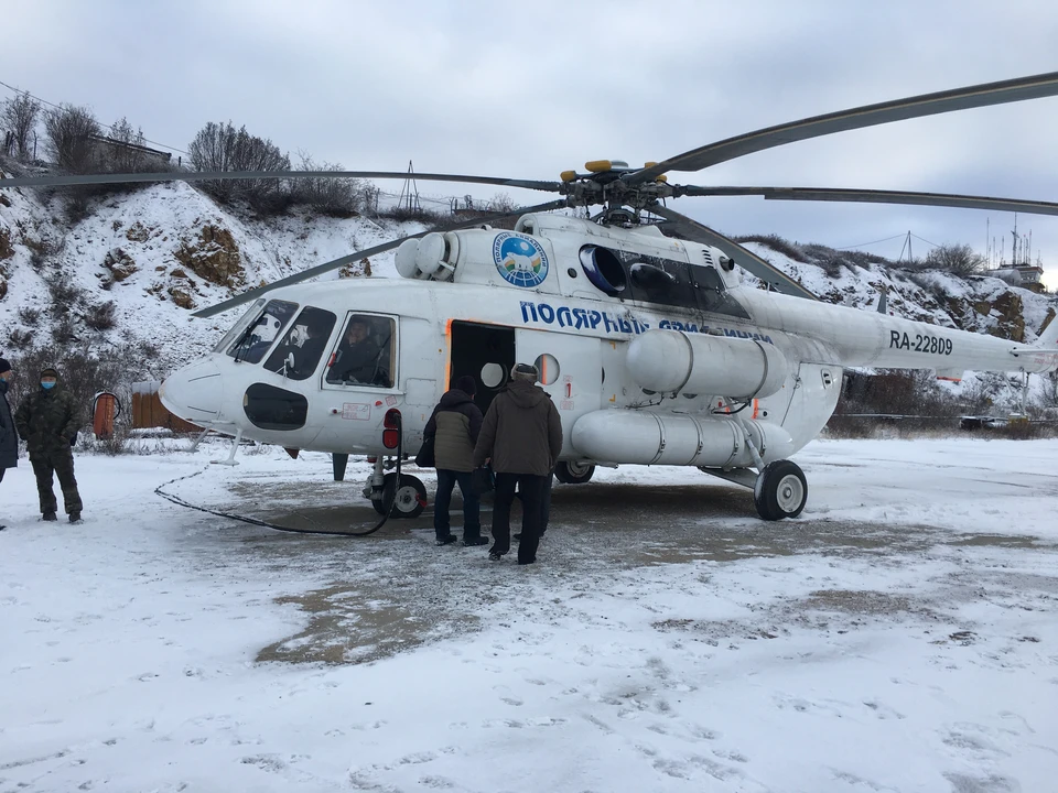 Ураган погнул лопасти двух вертолетов Ми-8.